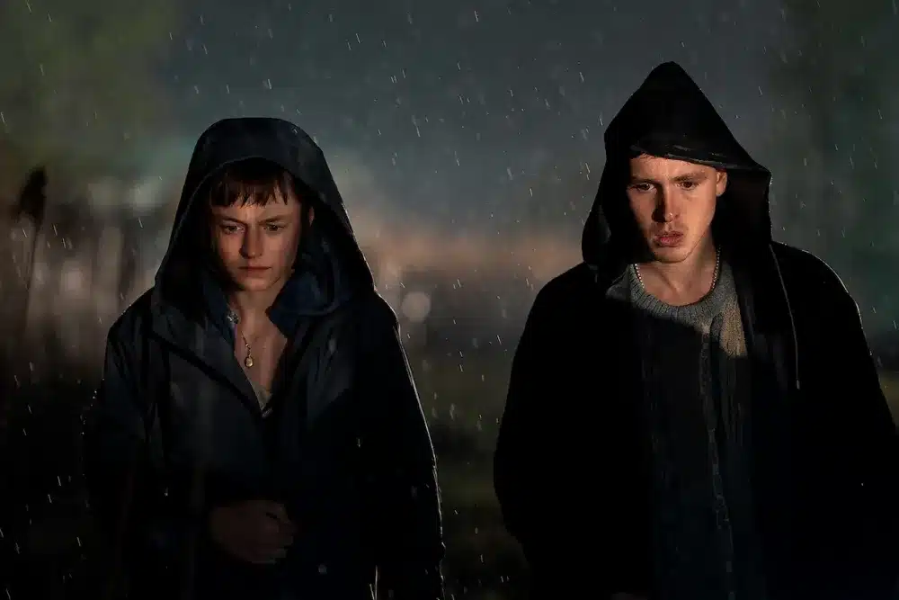 รีวิว A Murder at the End of the World (2023)